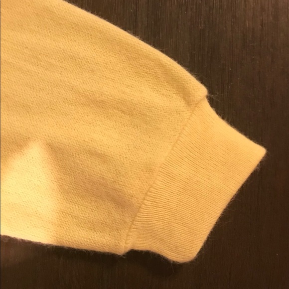 Yellow Izod Lacoste V neck pullover sweater - Picture 6 of 7